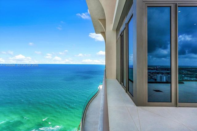 17901 Collins Avenue PH01, Sunny Isles Beach, FL 33160