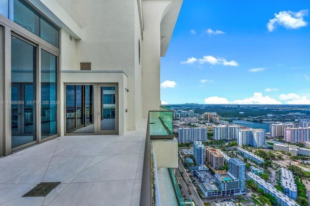 17901 Collins Avenue PH01, Sunny Isles Beach, FL 33160