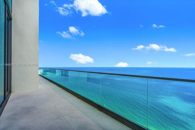 17901 Collins Avenue PH01, Sunny Isles Beach, FL 33160