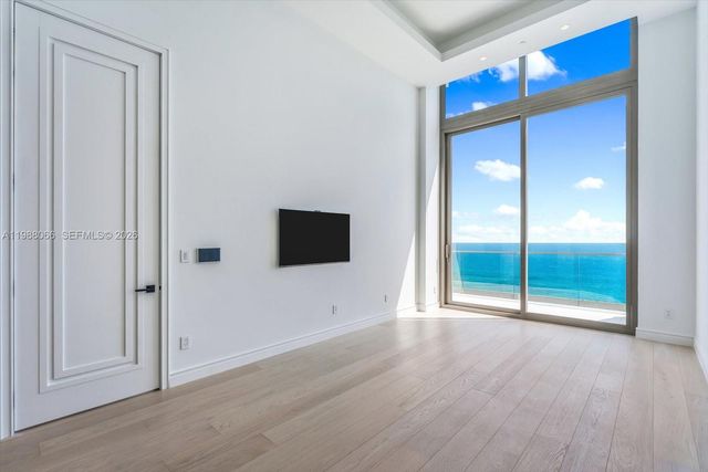 17901 Collins Avenue PH01, Sunny Isles Beach, FL 33160