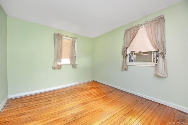 45 Birch Avenue E, Farmingdale, NY 11735