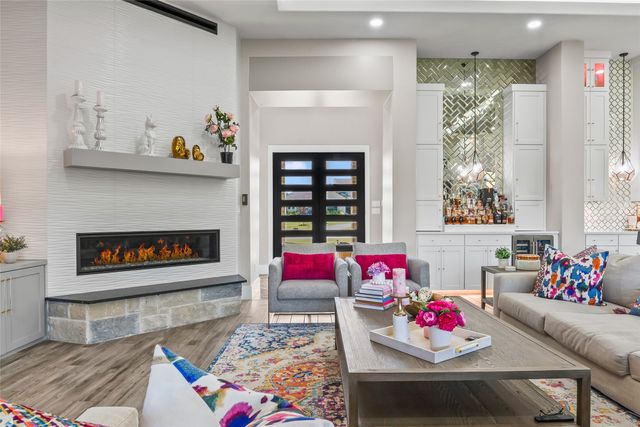 1889 Creekview Court, Argyle, TX 76226