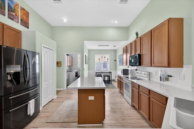 3139 DONINGTON CASTLE LANE, Land O Lakes, FL 34638