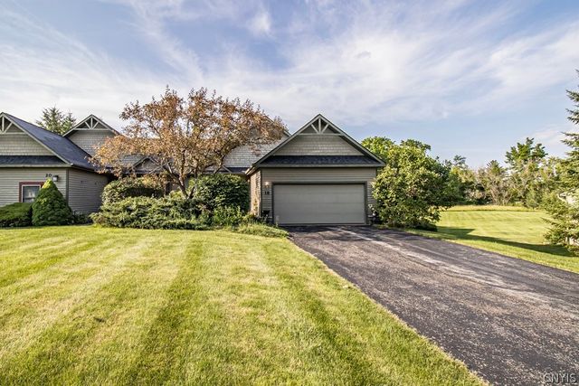 18 Old Farm Lane, Cazenovia, NY 13035