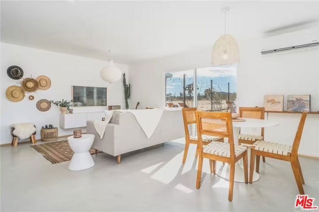 1616 Sunset Mesa Road, Landers, CA 92285