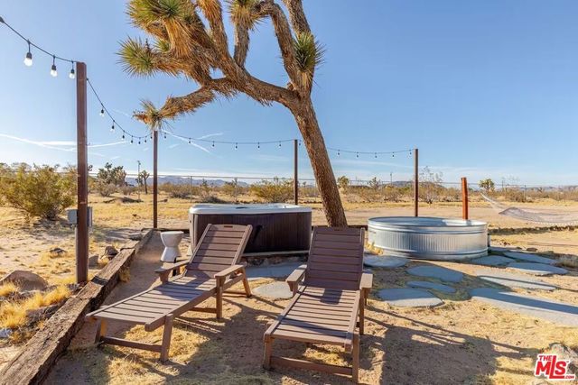 1616 Sunset Mesa Road, Landers, CA 92285