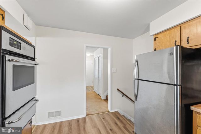14707 BRADDOCK RD, Centreville, VA 20120