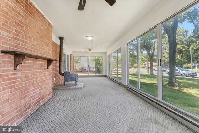 14707 BRADDOCK RD, Centreville, VA 20120