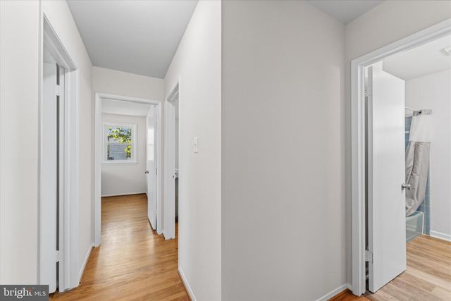 14707 BRADDOCK RD, Centreville, VA 20120