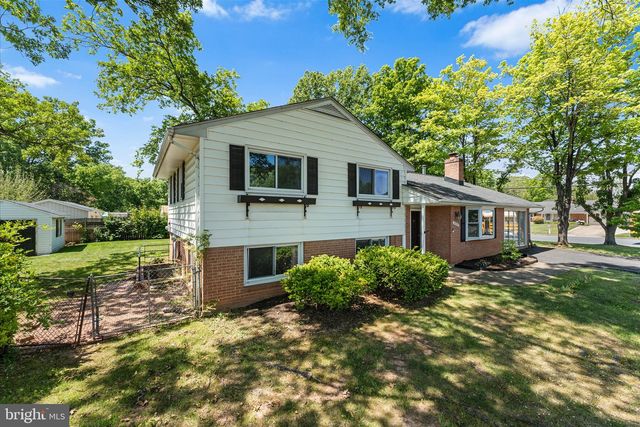 14707 BRADDOCK RD, Centreville, VA 20120