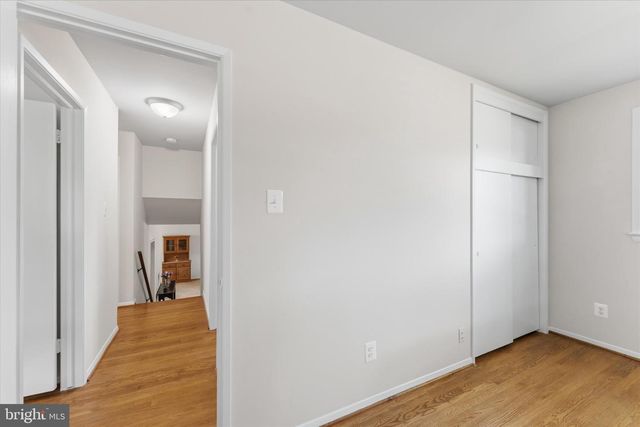 14707 BRADDOCK RD, Centreville, VA 20120