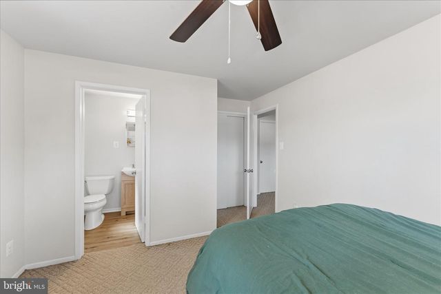 14707 BRADDOCK RD, Centreville, VA 20120