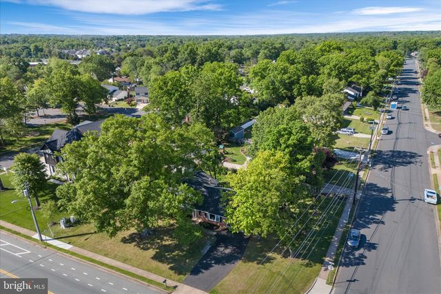 14707 BRADDOCK RD, Centreville, VA 20120
