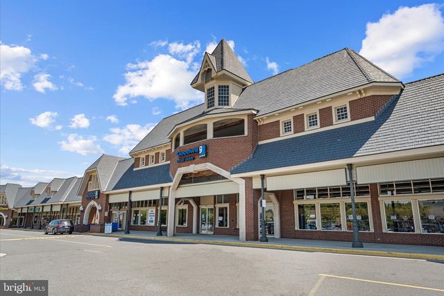 14707 BRADDOCK RD, Centreville, VA 20120
