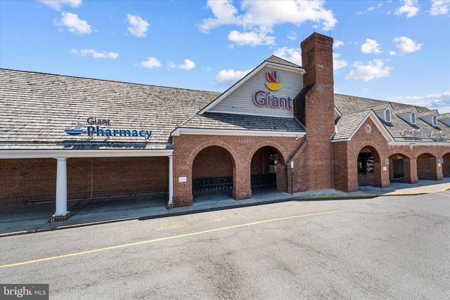 14707 BRADDOCK RD, Centreville, VA 20120