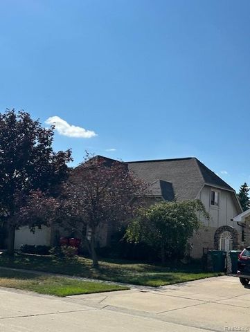 46721 Barbara Drive, Macomb, MI 48044