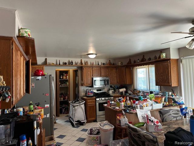 46721 Barbara Drive, Macomb, MI 48044