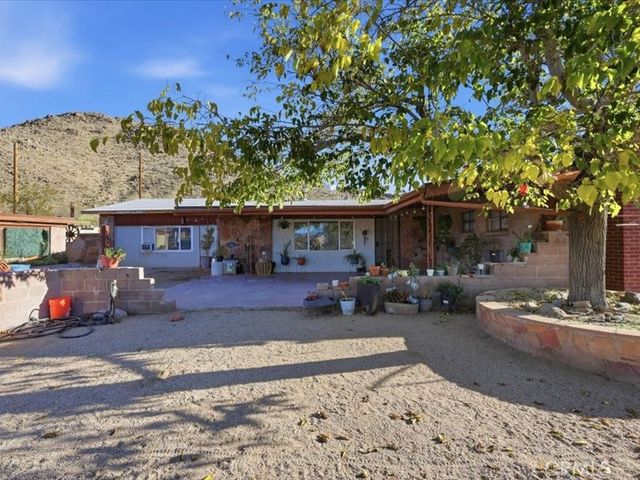 19876 Lodema Road, Apple Valley, CA 92307