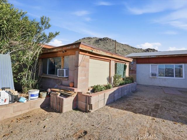 19876 Lodema Road, Apple Valley, CA 92307