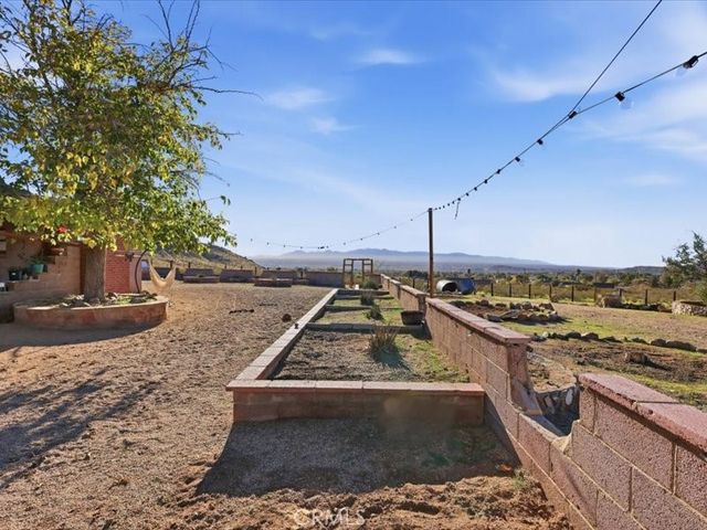 19876 Lodema Road, Apple Valley, CA 92307