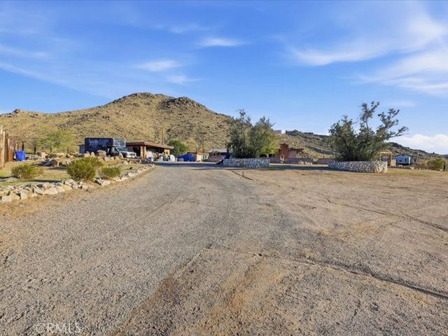 19876 Lodema Road, Apple Valley, CA 92307