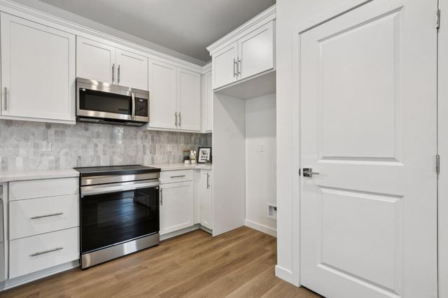 6451 Jacinto Ave, Sacramento, CA 95823