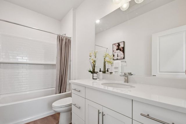 6451 Jacinto Ave, Sacramento, CA 95823