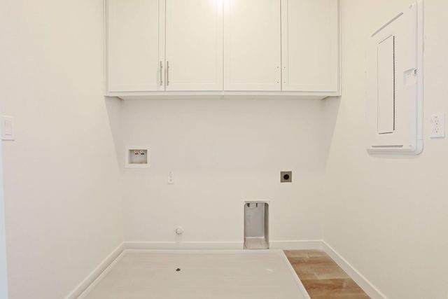 6451 Jacinto Ave, Sacramento, CA 95823