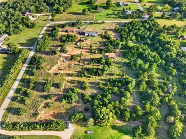 208 Moran Road, Mcloud, OK 74851