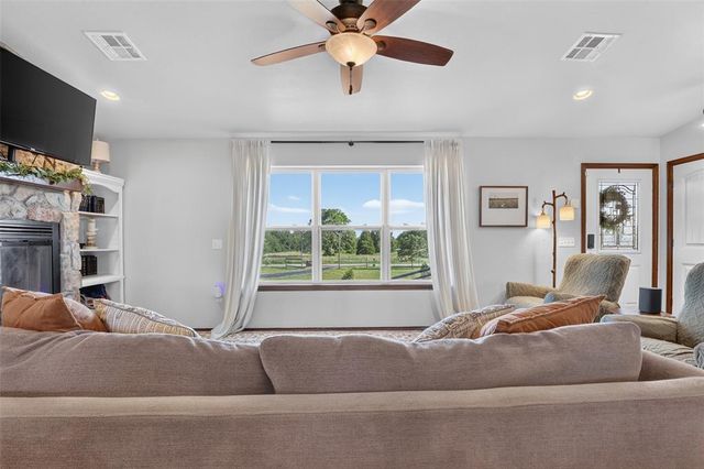 208 Moran Road, Mcloud, OK 74851