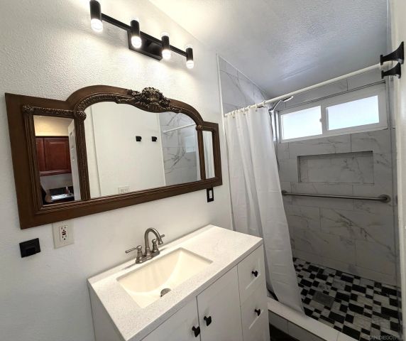12923 Slack Street, Poway, CA 92064