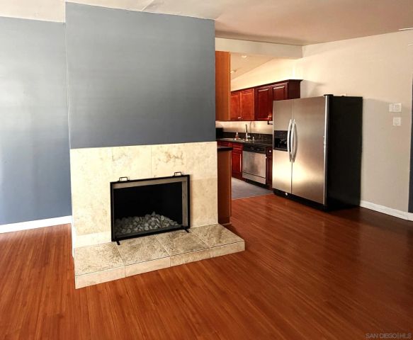 12923 Slack Street, Poway, CA 92064