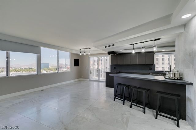 205 East Harmon Avenue 1012, Las Vegas, NV 89169
