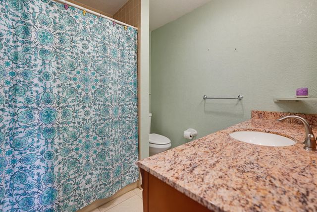 676 Laconia Circle B, Lake Worth, FL 33467
