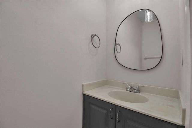 3212 RAMBLEWOOD DRIVE N 3212, Sarasota, FL 34237