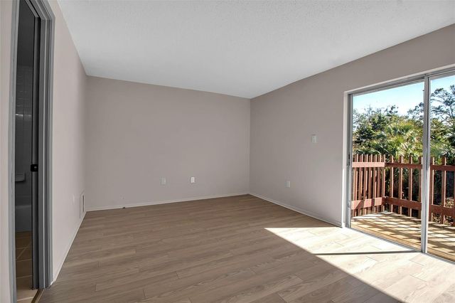 3212 RAMBLEWOOD DRIVE N 3212, Sarasota, FL 34237