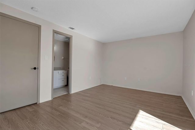 3212 RAMBLEWOOD DRIVE N 3212, Sarasota, FL 34237