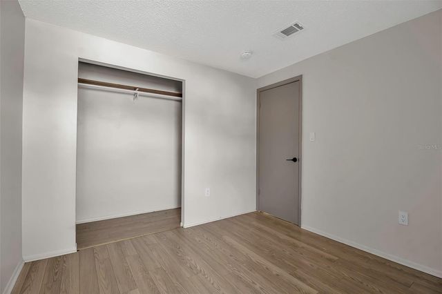 3212 RAMBLEWOOD DRIVE N 3212, Sarasota, FL 34237