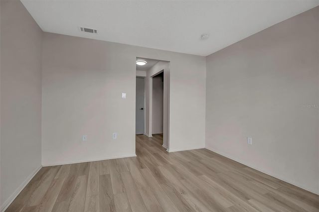 3212 RAMBLEWOOD DRIVE N 3212, Sarasota, FL 34237