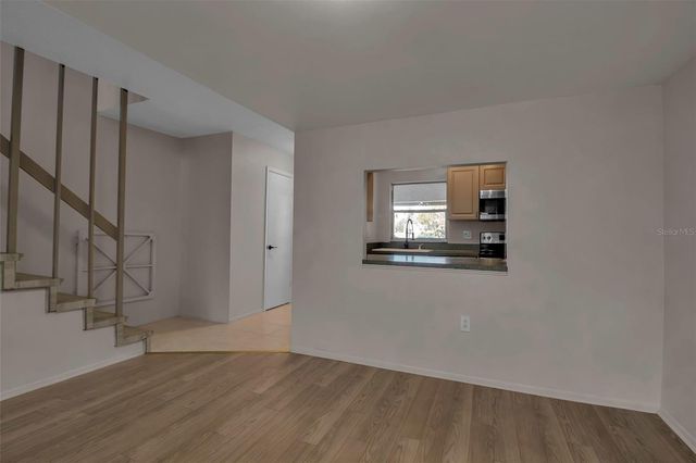 3212 RAMBLEWOOD DRIVE N 3212, Sarasota, FL 34237