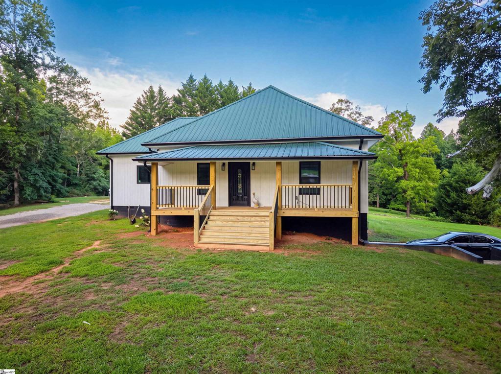 553 Dacusville Road, Marietta, SC 29661