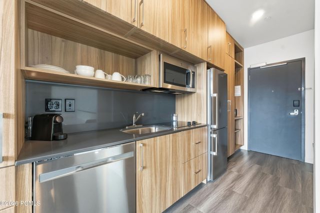 2670 W Canyons Resort Drive 203, Park City, UT 84098