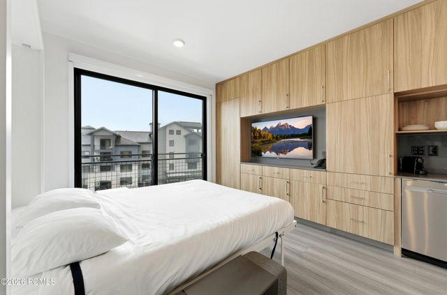 2670 W Canyons Resort Drive 203, Park City, UT 84098