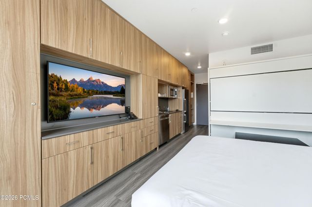 2670 W Canyons Resort Drive 203, Park City, UT 84098