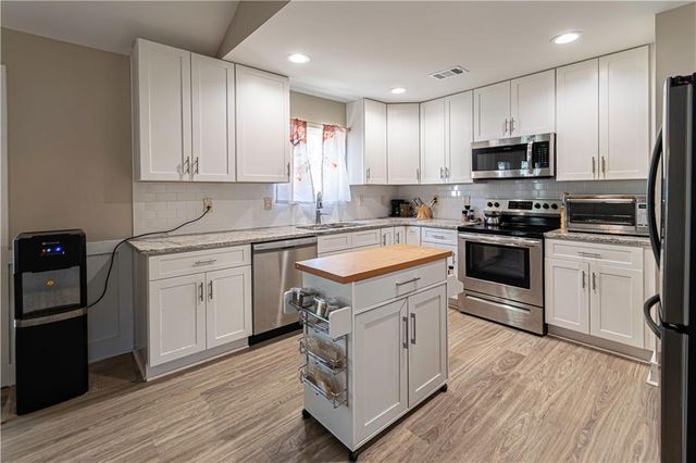 3336 Donna Way, Gainesville, GA 30504