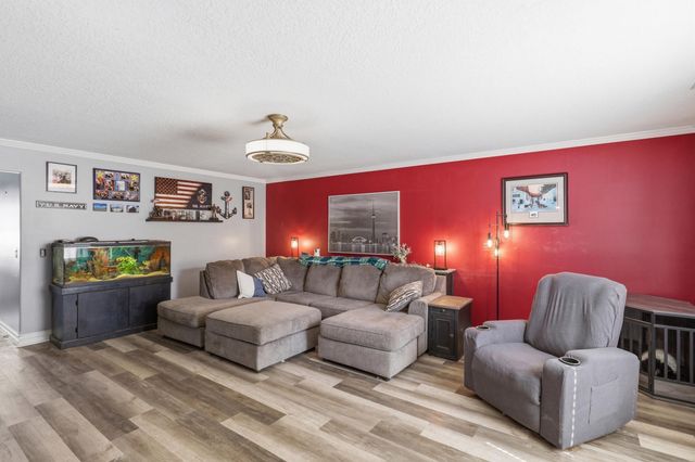 2014 Lava Falls Crossing, Fort Wayne, IN 46808