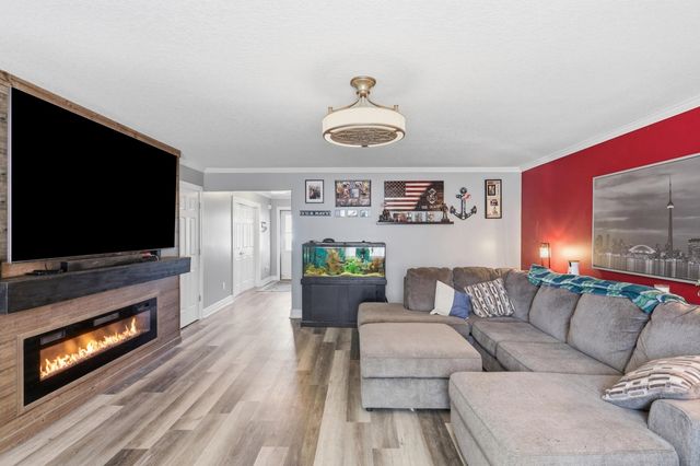 2014 Lava Falls Crossing, Fort Wayne, IN 46808