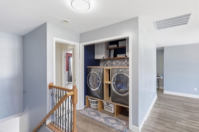 2014 Lava Falls Crossing, Fort Wayne, IN 46808