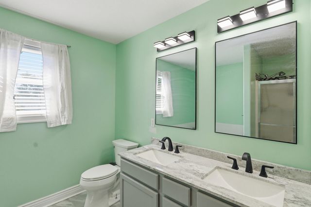 2014 Lava Falls Crossing, Fort Wayne, IN 46808