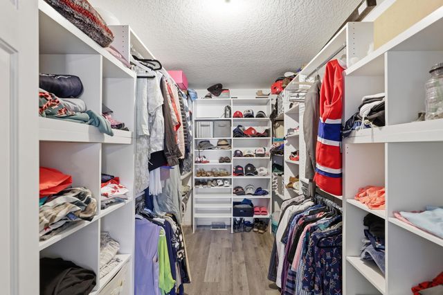 2014 Lava Falls Crossing, Fort Wayne, IN 46808